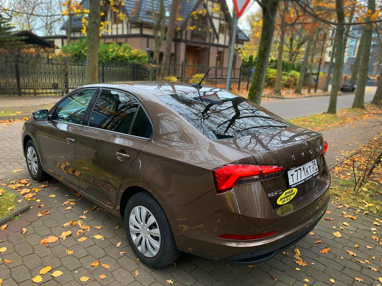 Машина Skoda Rapid '22