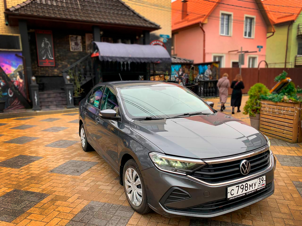 Машина Volkswagen Polo '21