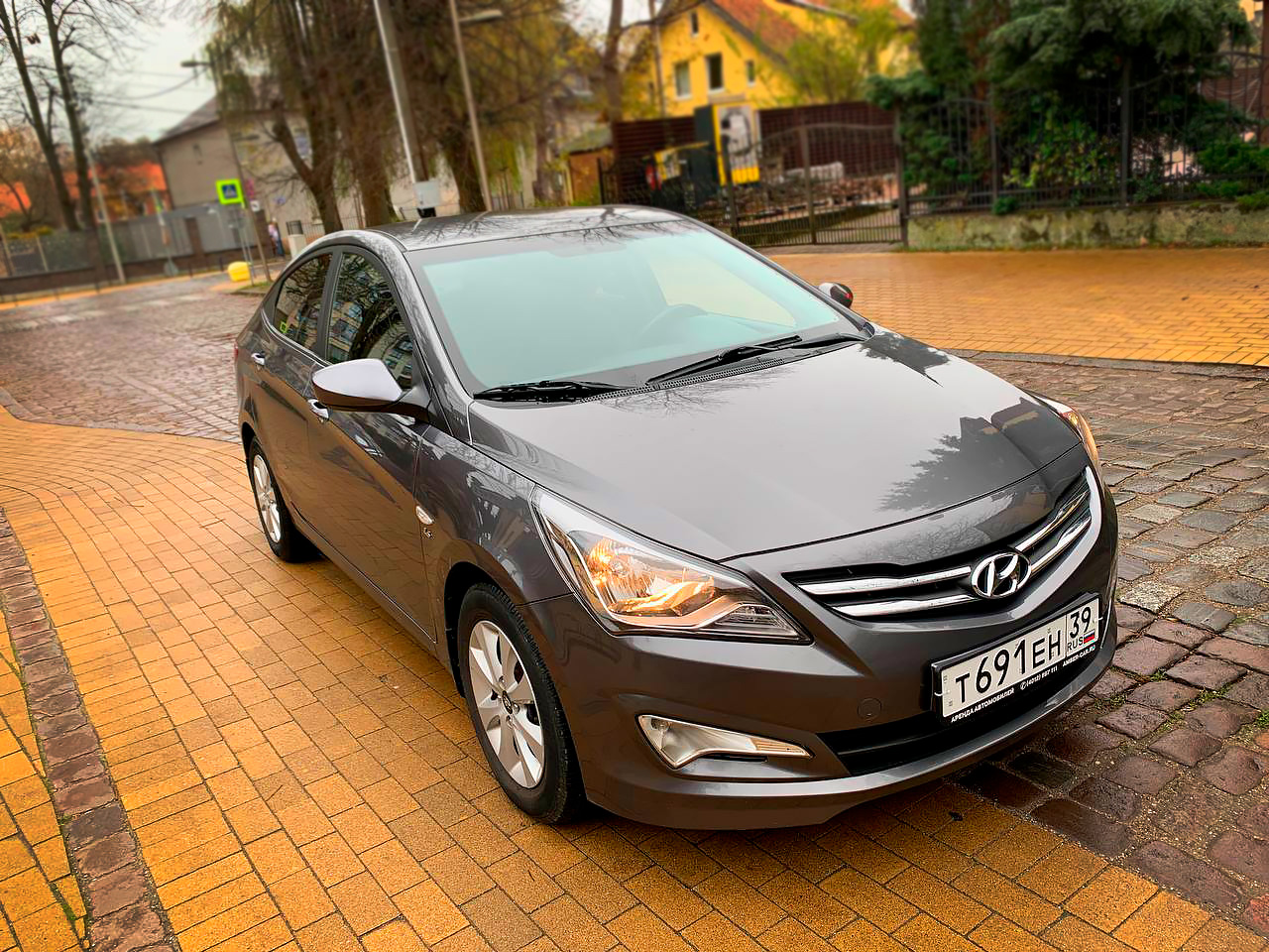 Машина Hyundai Solaris '19