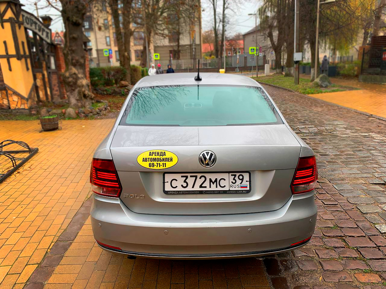 Машина Volkswagen Polo '19