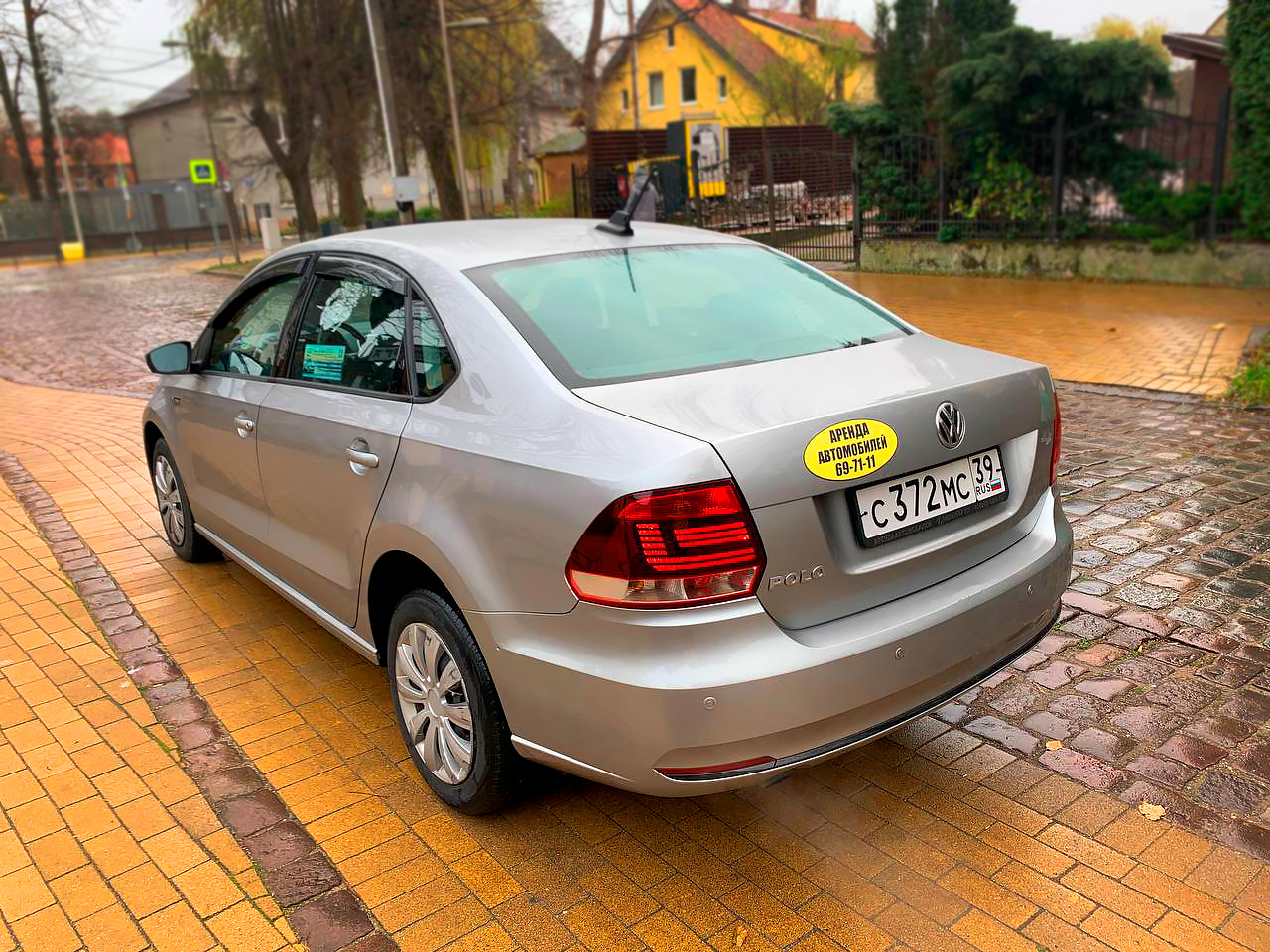 Машина Volkswagen Polo '19