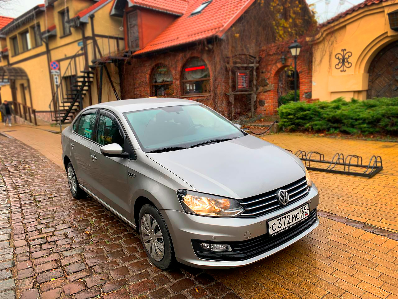 Машина Volkswagen Polo '19