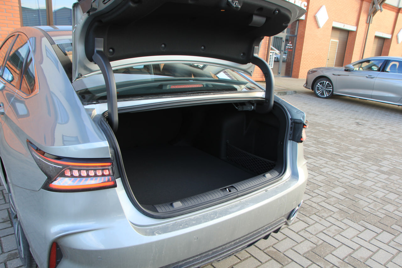 Машина Chery Arrizo 8 '24