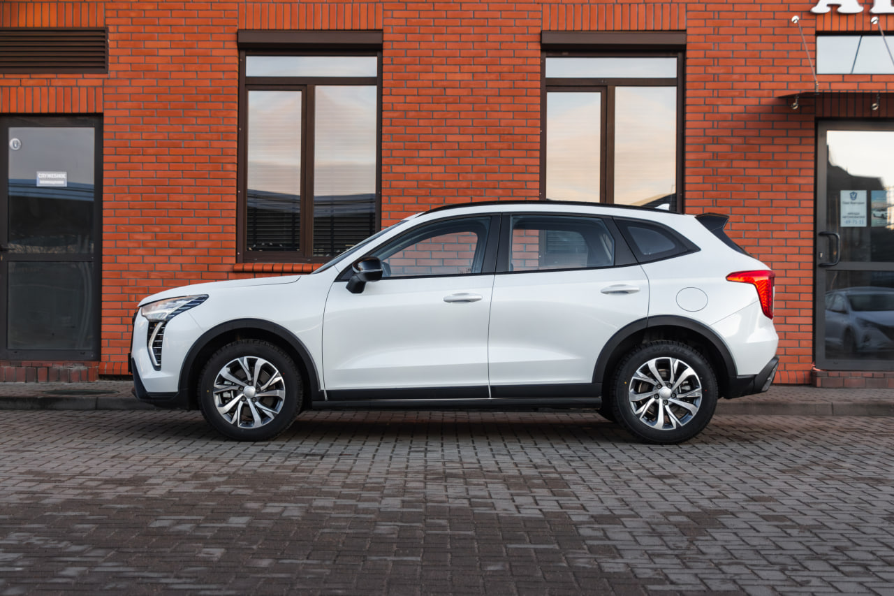 Машина Haval Jolion '24